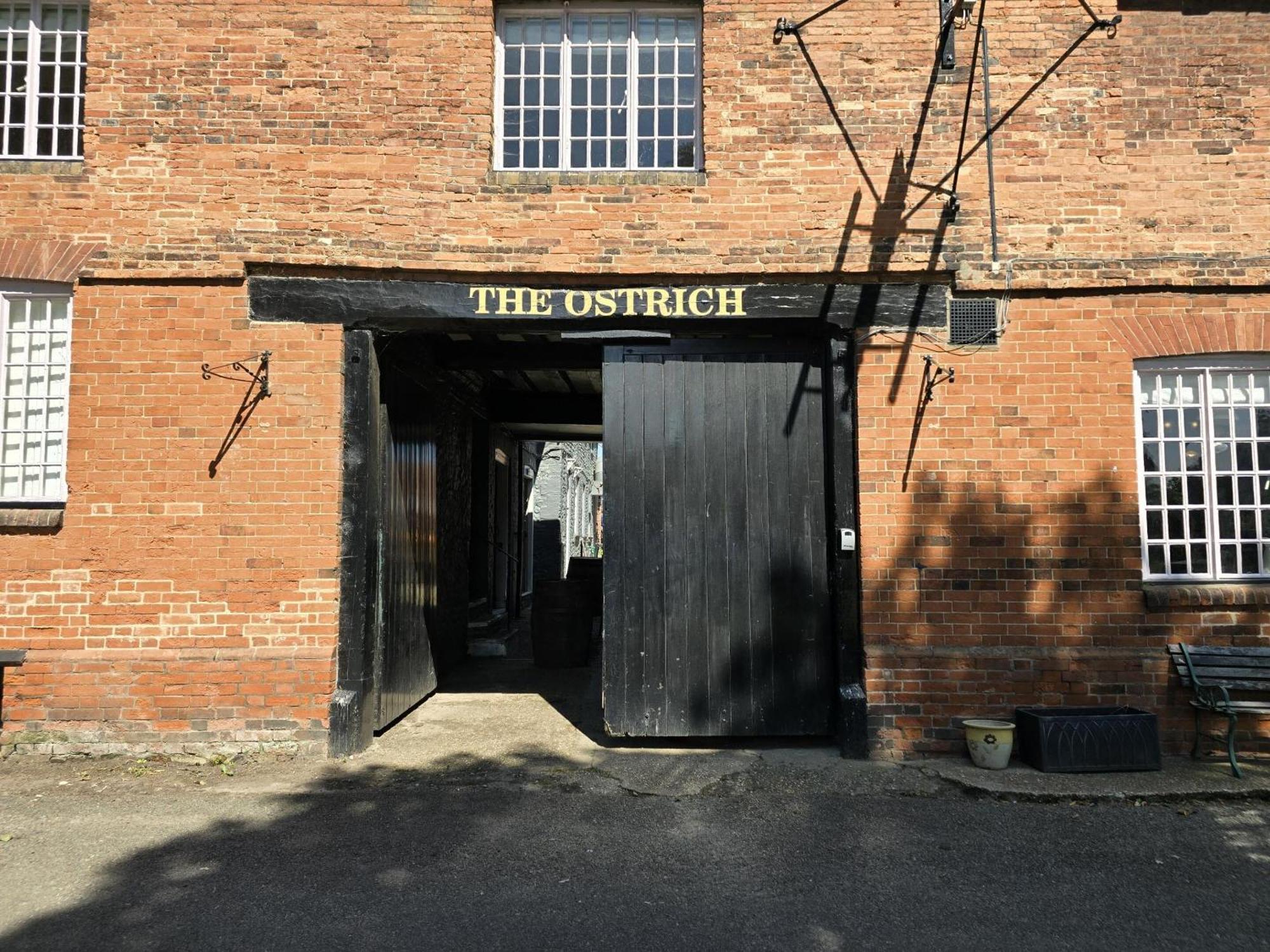 مبيت وإفطار Castle Acre The Ostrich Pub المظهر الخارجي الصورة